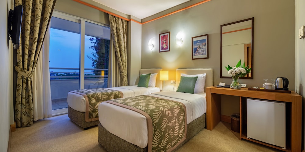 Labranda Alantur Resort Rezervasyon