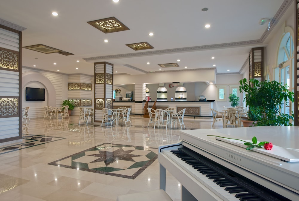 Club Paradiso Hotel & Resort Rezervasyon