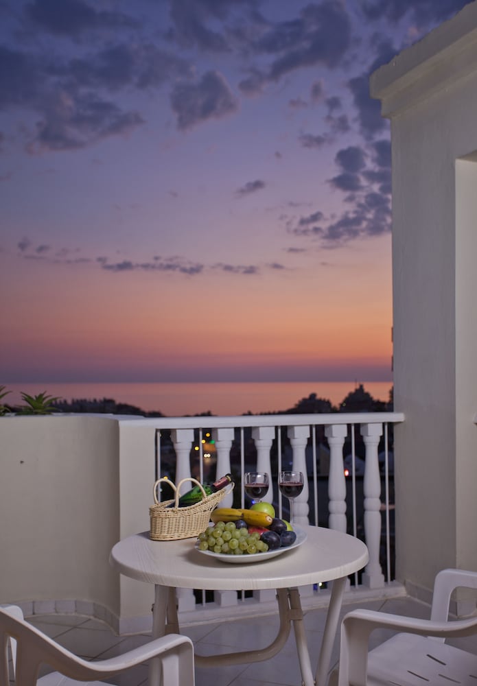 Club Paradiso Hotel & Resort Rezervasyon