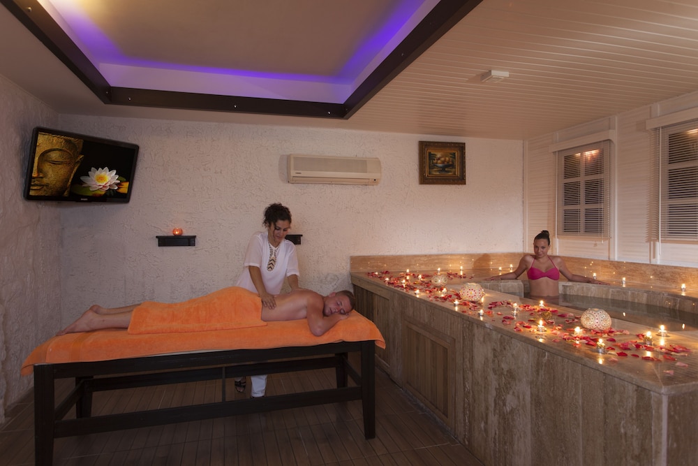 Club Paradiso Hotel & Resort Rezervasyon