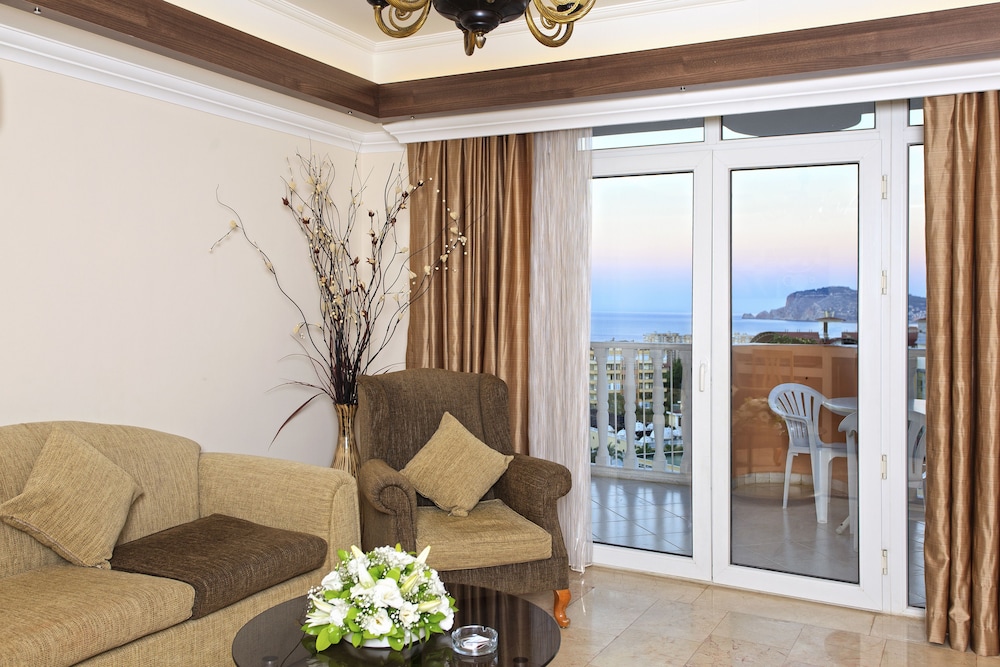 Club Paradiso Hotel & Resort Rezervasyon