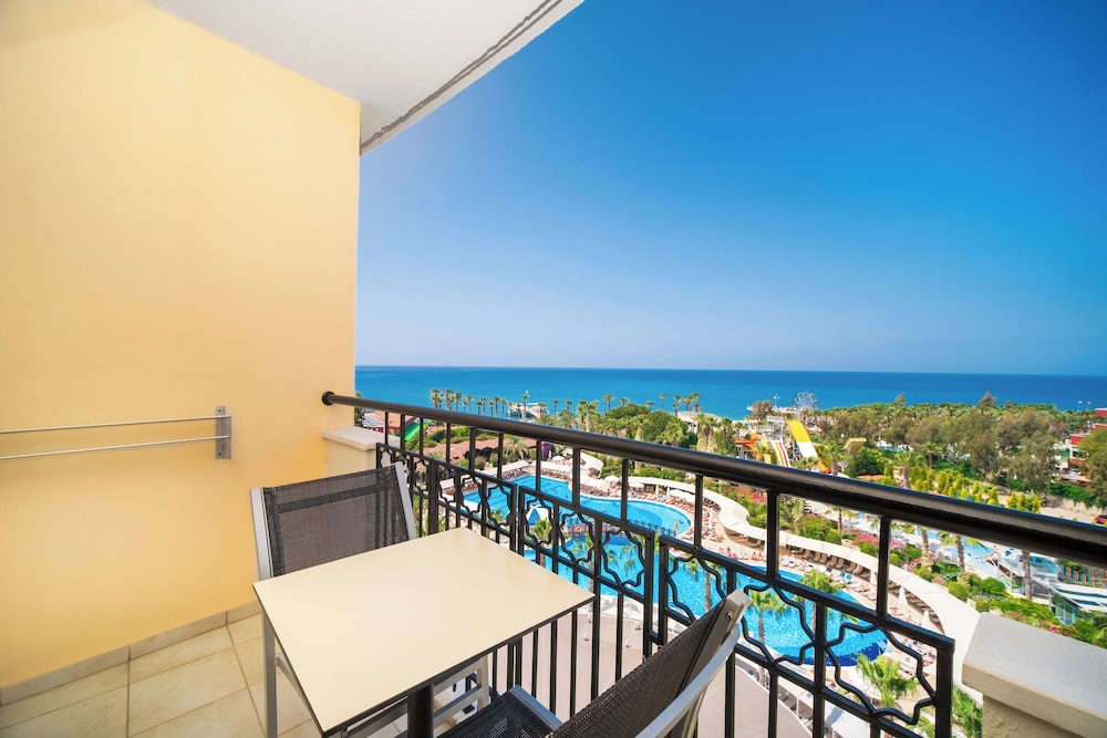 Mukarnas Spa Resort Rezervasyon