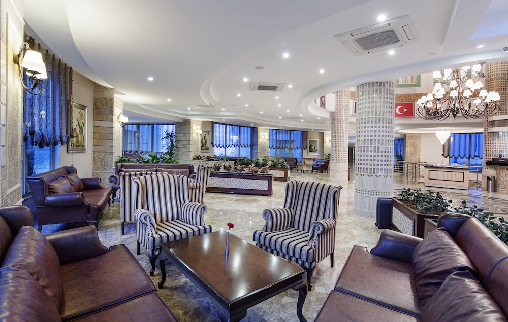 Alba Royal Hotel Rezervasyon