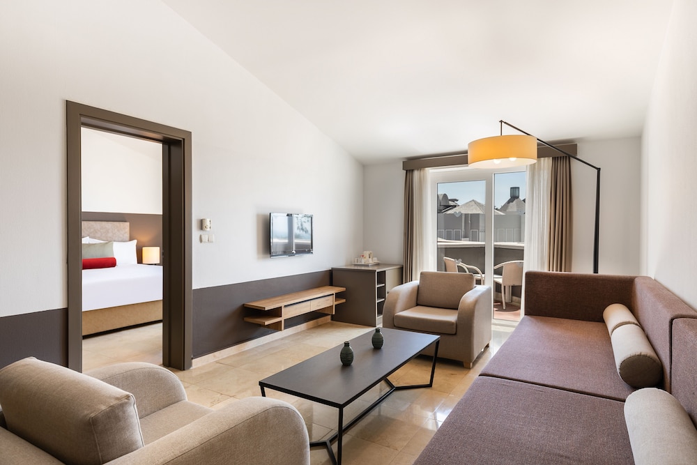 Paloma Perissia Rezervasyon