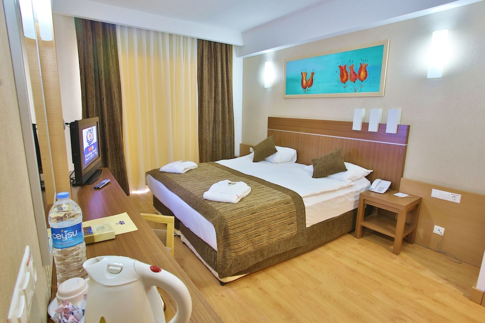 Sunis Kumköy Beach Resort Hotel & Spa Rezervasyon