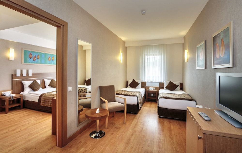 Sunis Kumköy Beach Resort Hotel & Spa Rezervasyon