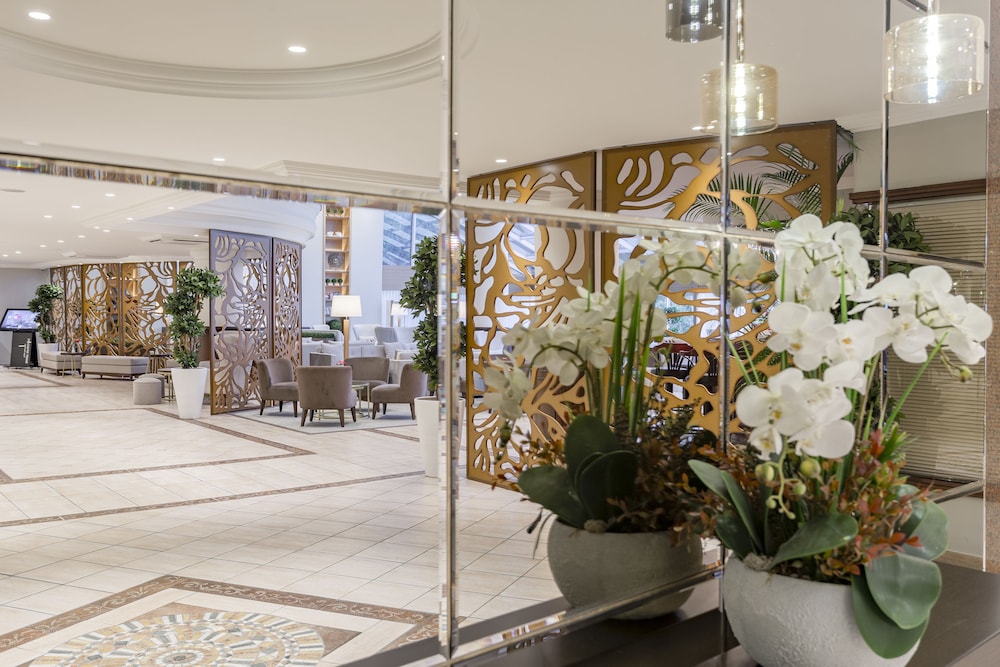 Papillon Belvil Rezervasyon