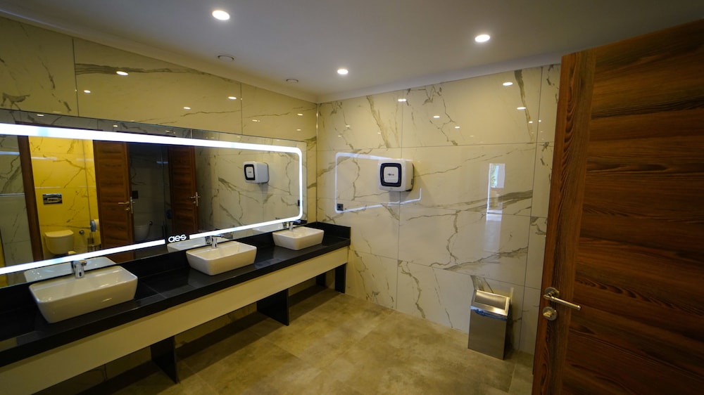 Aes Club Hotel Rezervasyon