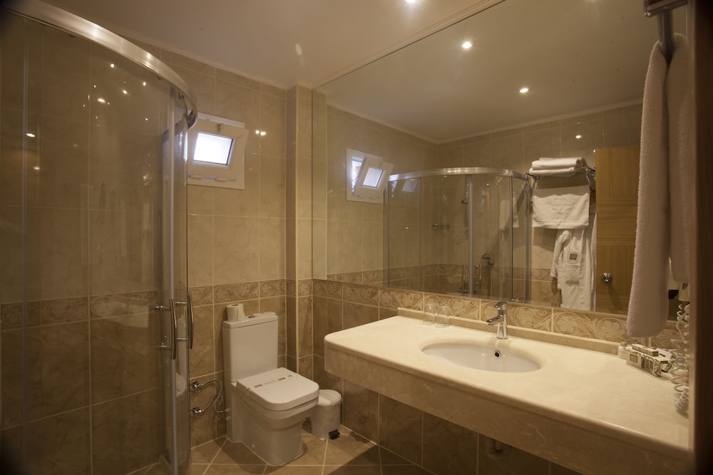 Club & Hotel Letoonia Rezervasyon