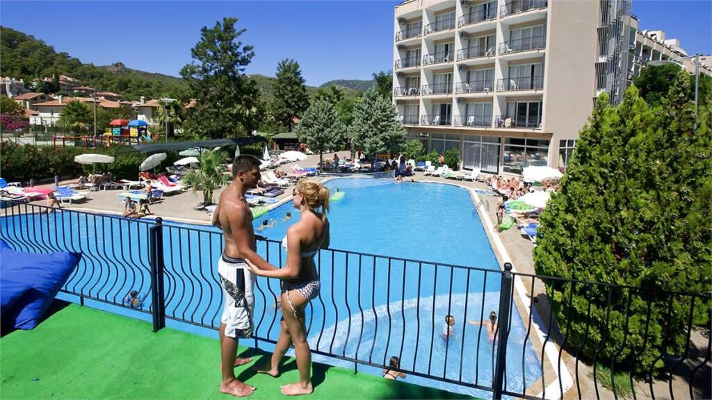 Fun & Sun Smart Voxx Resort Rezervasyon