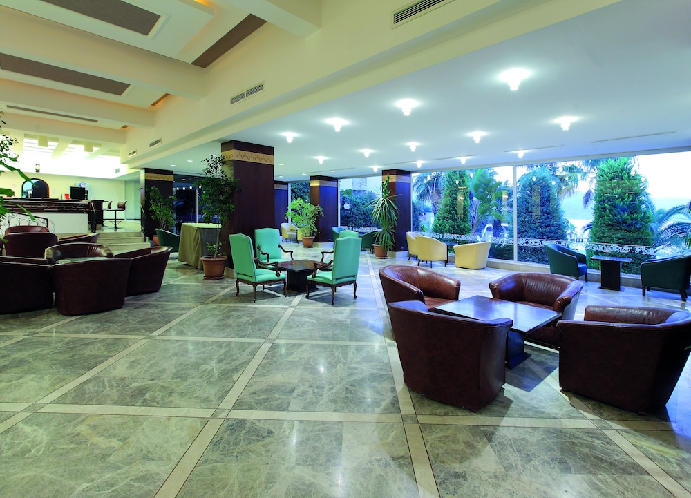 Fortezza Beach Resort Rezervasyon