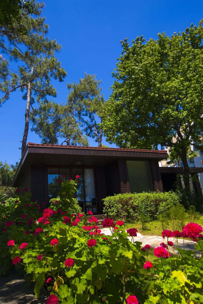 Fortezza Beach Resort Rezervasyon