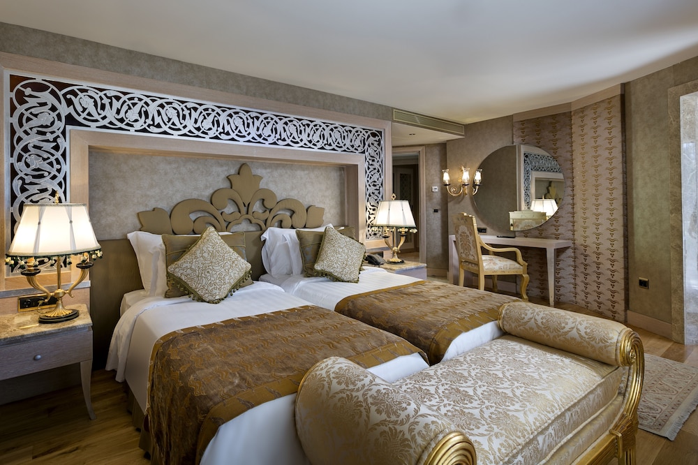 Titanic Mardan Palace Rezervasyon