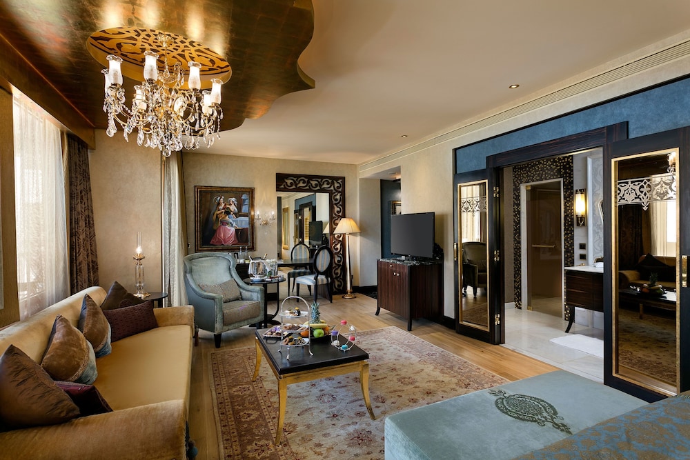 Titanic Mardan Palace Rezervasyon