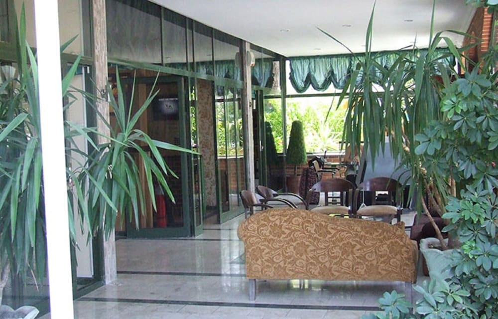 Maxwell Holiday Club Rezervasyon