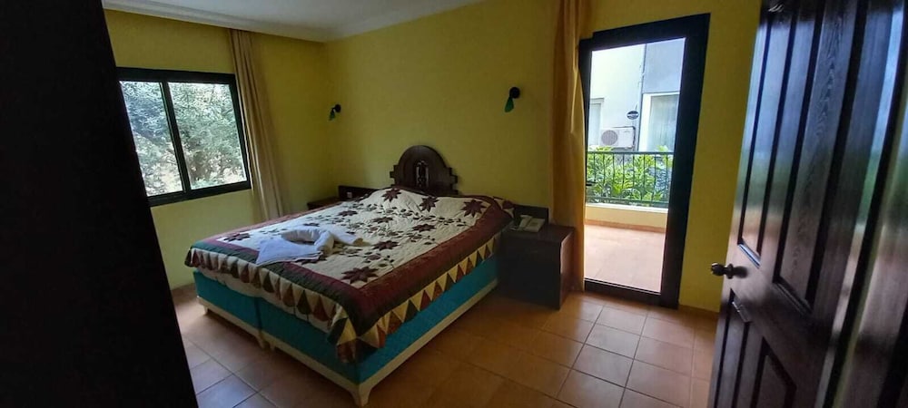 Maxwell Holiday Club Rezervasyon