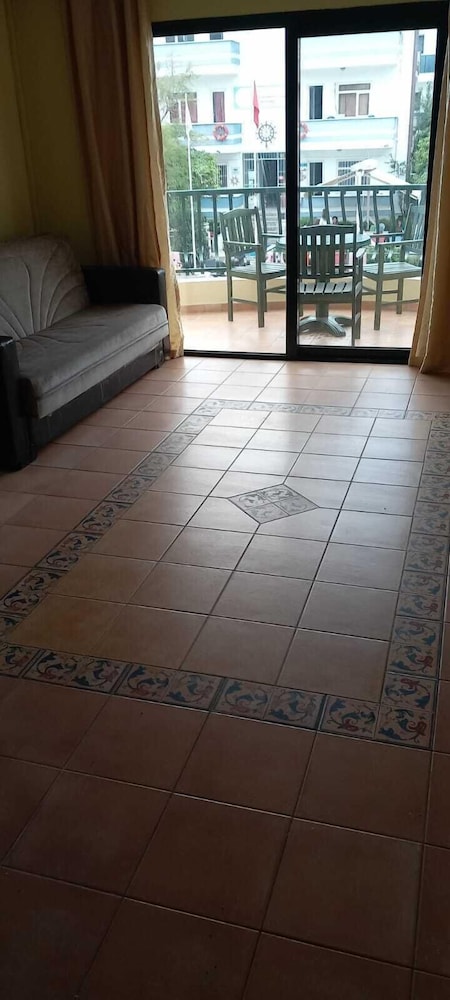 Maxwell Holiday Club Rezervasyon