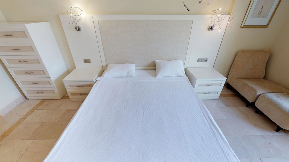 Gold City Hotel Rezervasyon