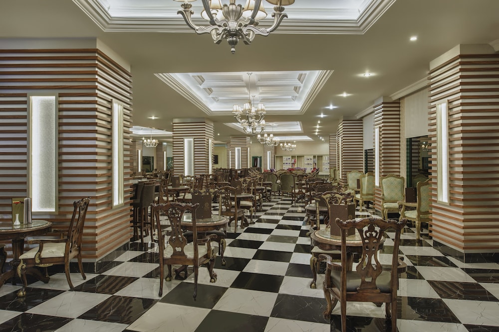 Delphin Deluxe Rezervasyon