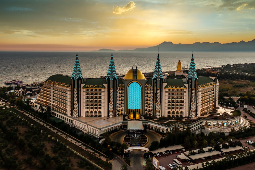 Delphin Imperial Hotel Rezervasyon