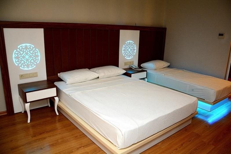 Holiday Park Resort Rezervasyon