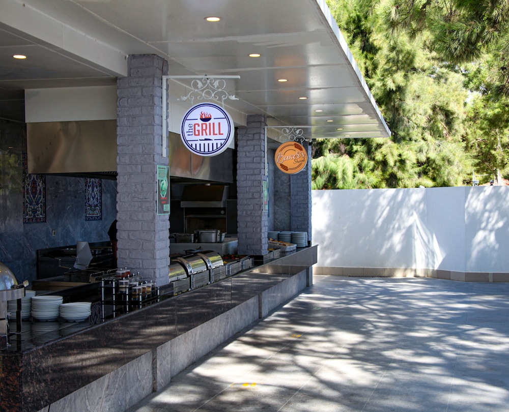 Catamaran Quality Times Rezervasyon