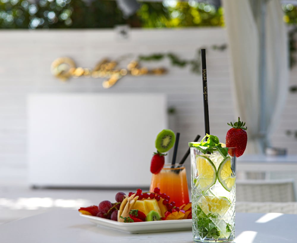 Catamaran Quality Times Rezervasyon