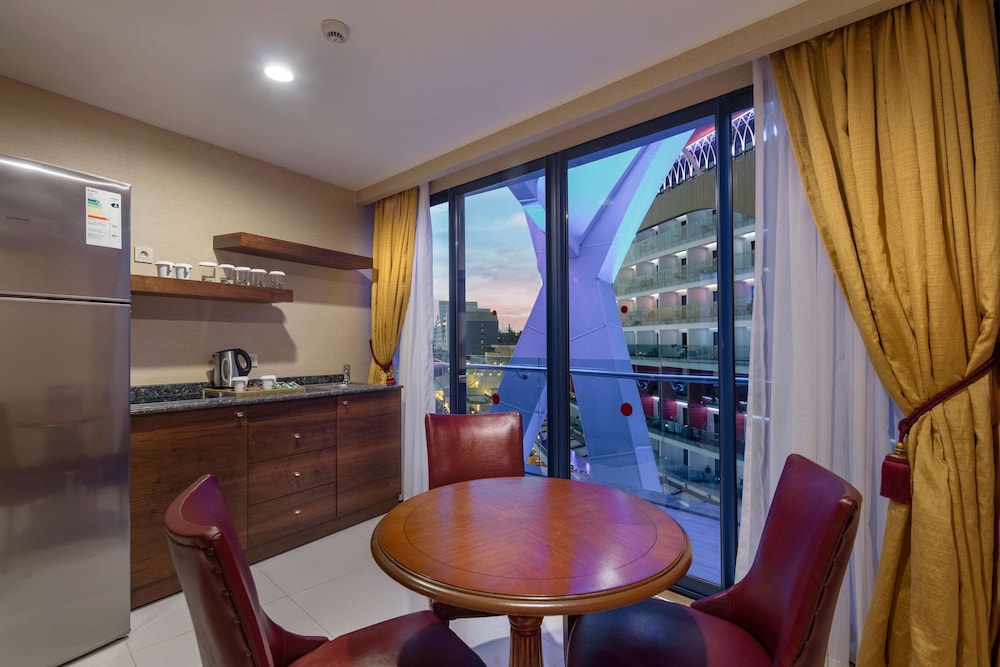 Granada Luxury Okurcalar Rezervasyon