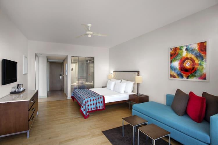 Lara Barut Collection Rezervasyon