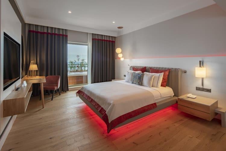 Lara Barut Collection Rezervasyon