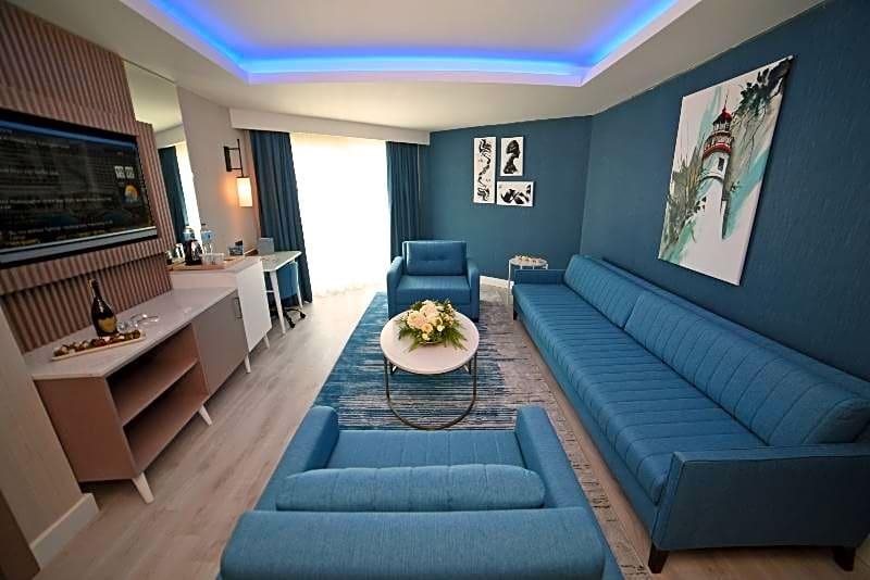 Royal Wings Hotel Rezervasyon