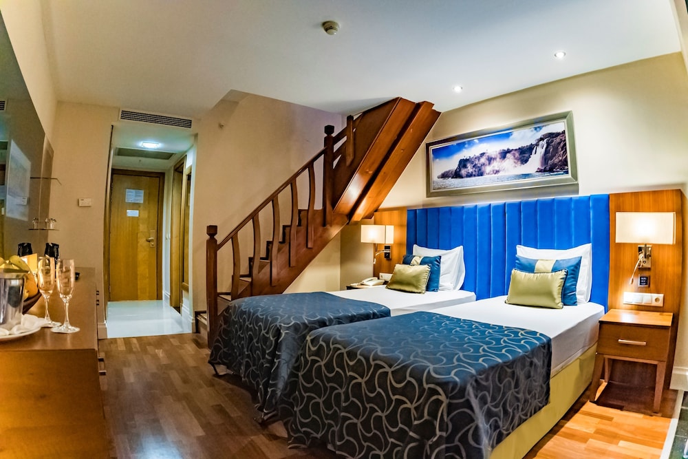 Liberty Lara Rezervasyon