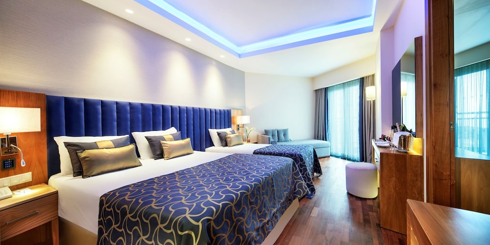 Liberty Lara Rezervasyon