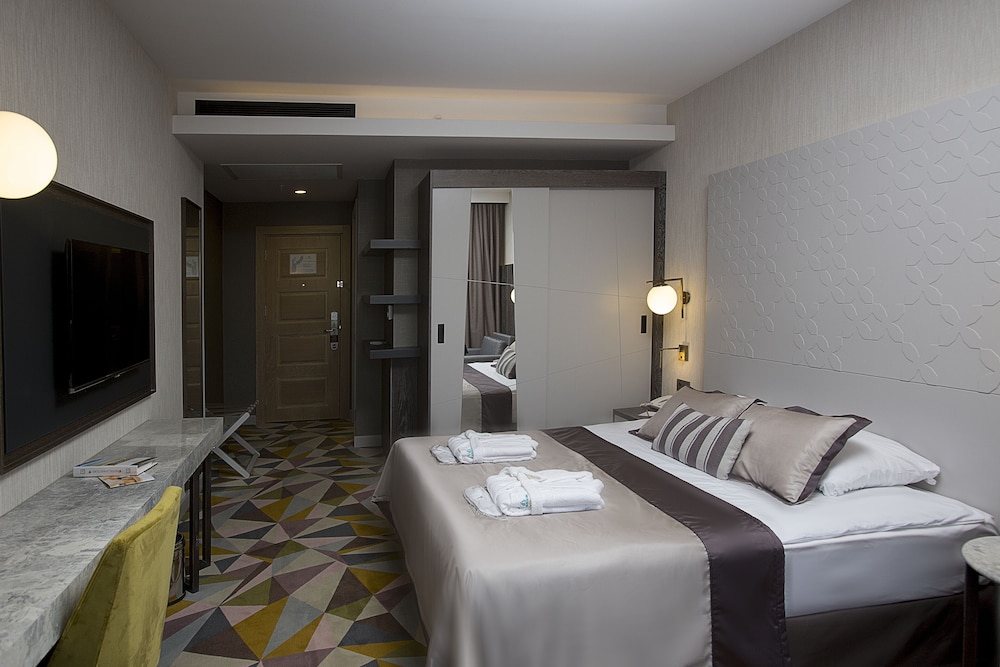 Fame Residence Lara & Spa Rezervasyon