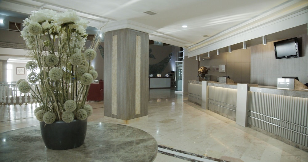 Ladonia Hotels Adakule Rezervasyon