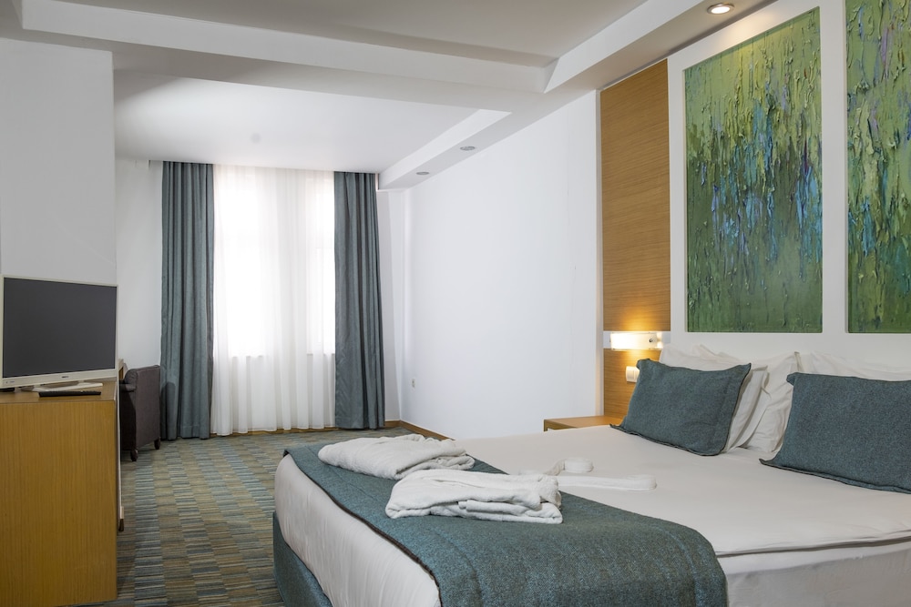 Ladonia Hotels Adakule Rezervasyon