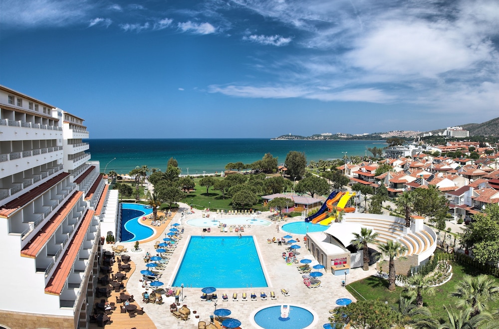 Batihan Beach Resort & Spa Rezervasyon