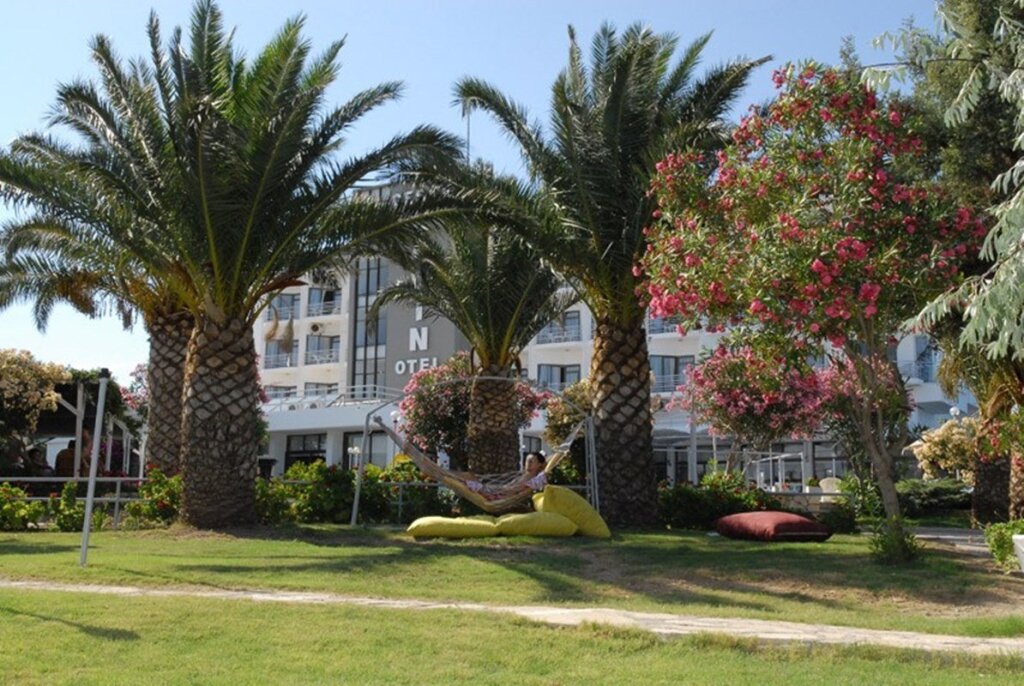 Ladin Otel Rezervasyon