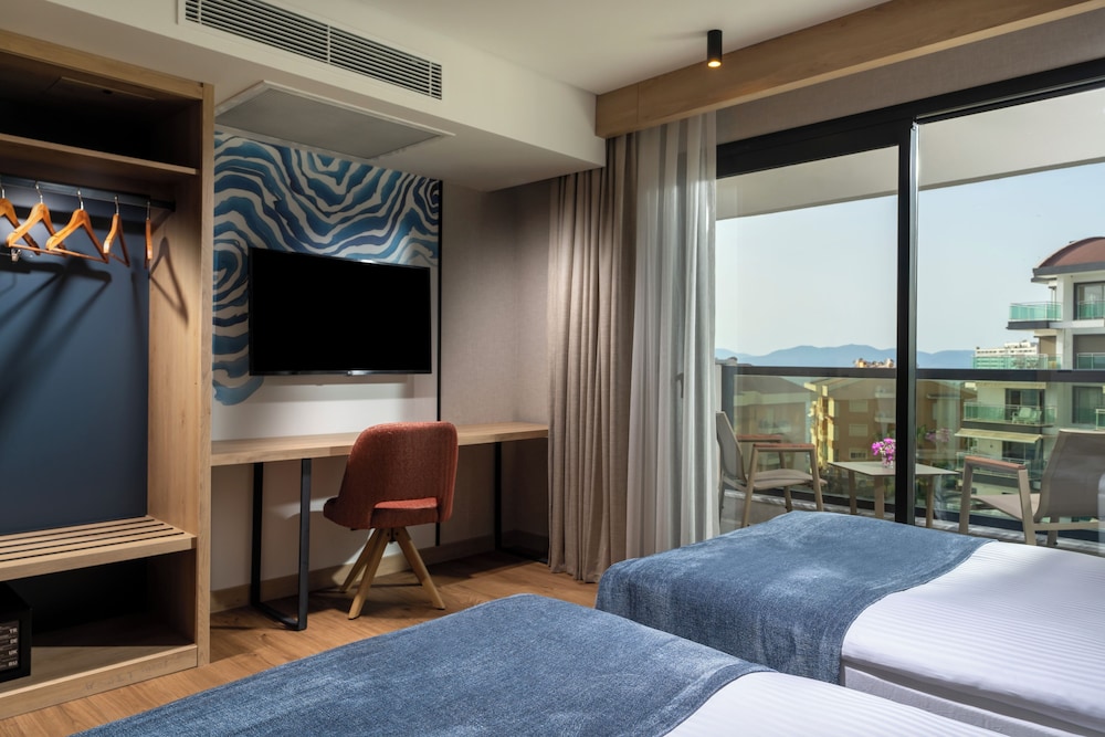 Elite World Kusadasi Hotel Rezervasyon