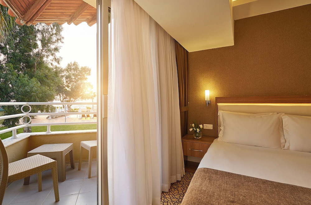 Richmond Ephesus Resort Rezervasyon