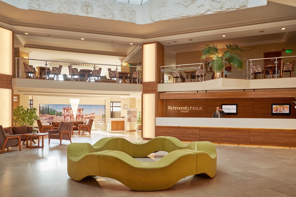 Richmond Ephesus Resort Rezervasyon