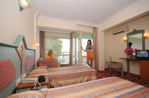 Flamingo Hotel Rezervasyon