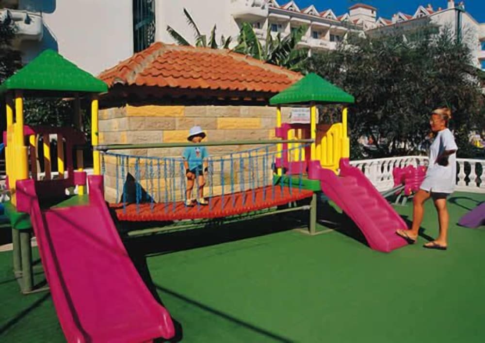 Pineta Club Hotel Rezervasyon