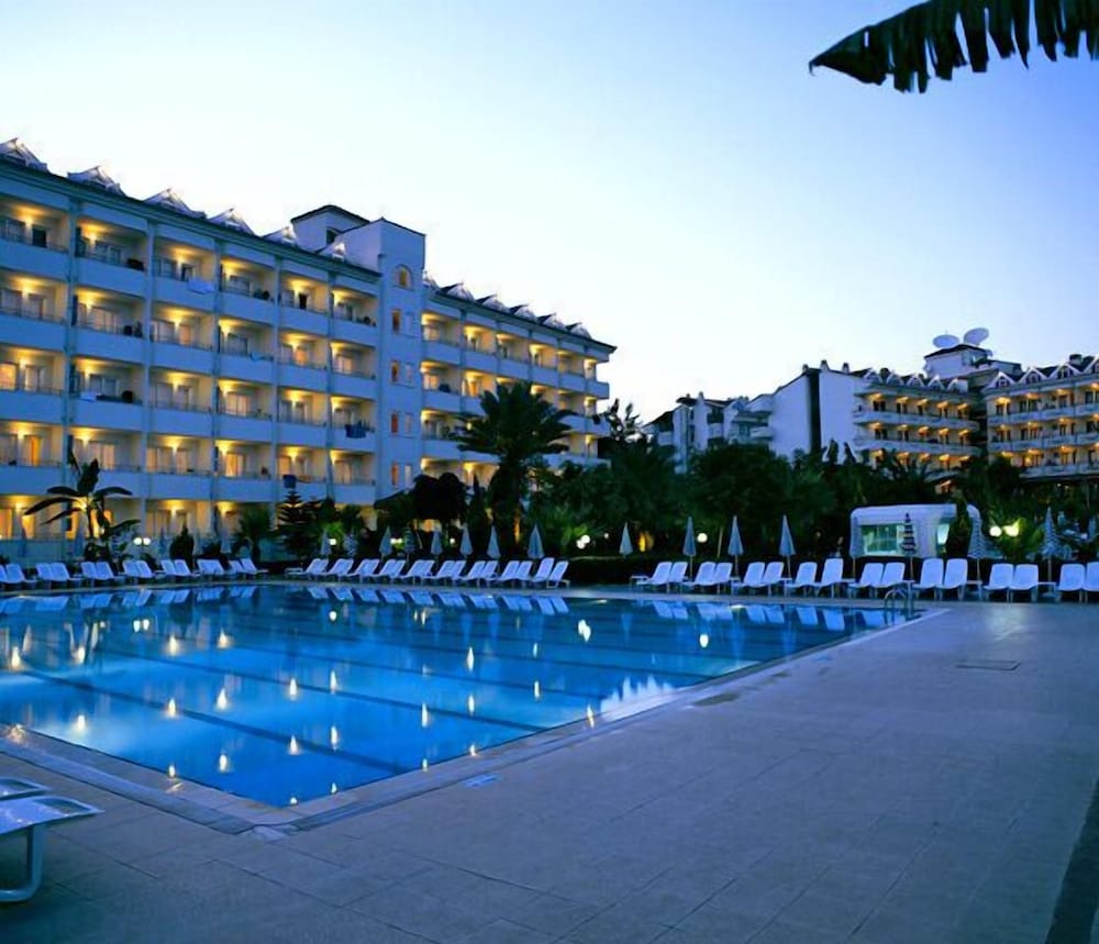 Pineta Club Hotel Rezervasyon