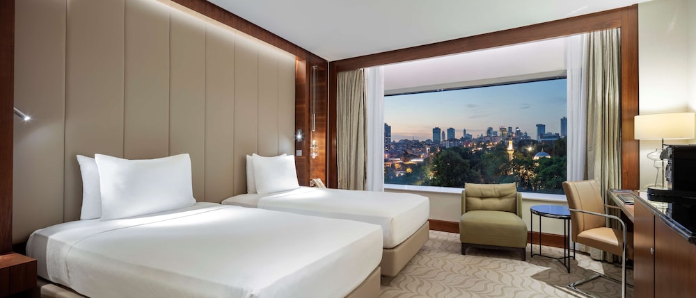 Conrad Istanbul Bosphorus Rezervasyon