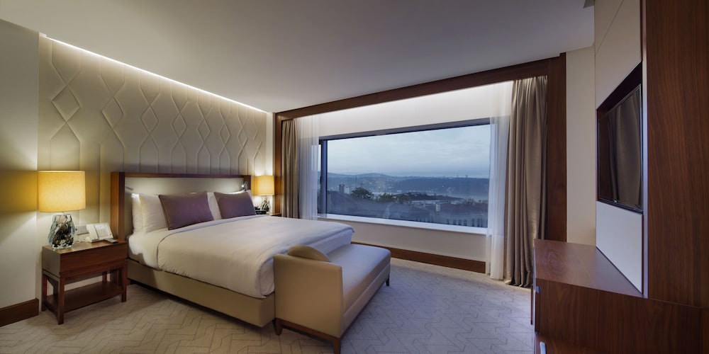 Conrad Istanbul Bosphorus Rezervasyon