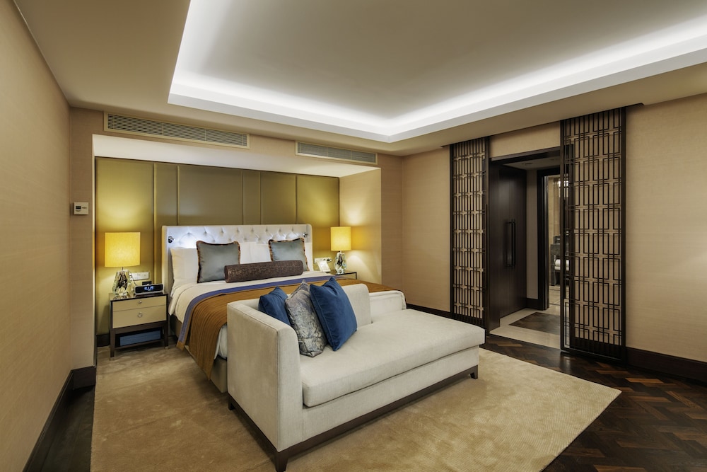 Conrad Istanbul Bosphorus Rezervasyon