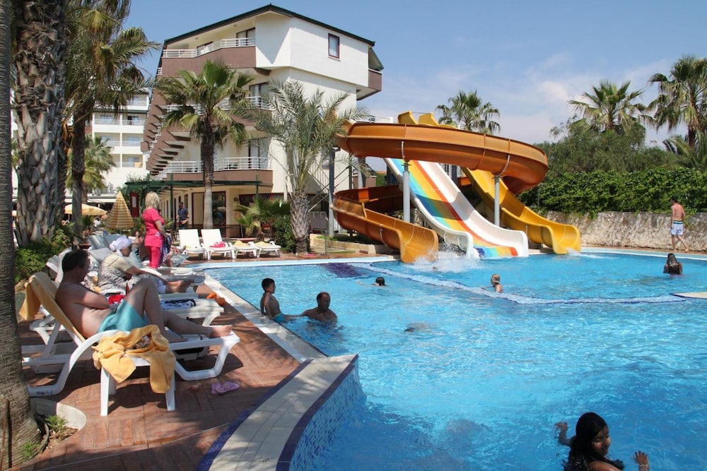 Galeri Resort Hotel Rezervasyon