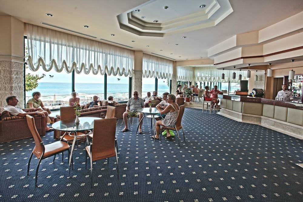 Aska Just In Beach Rezervasyon