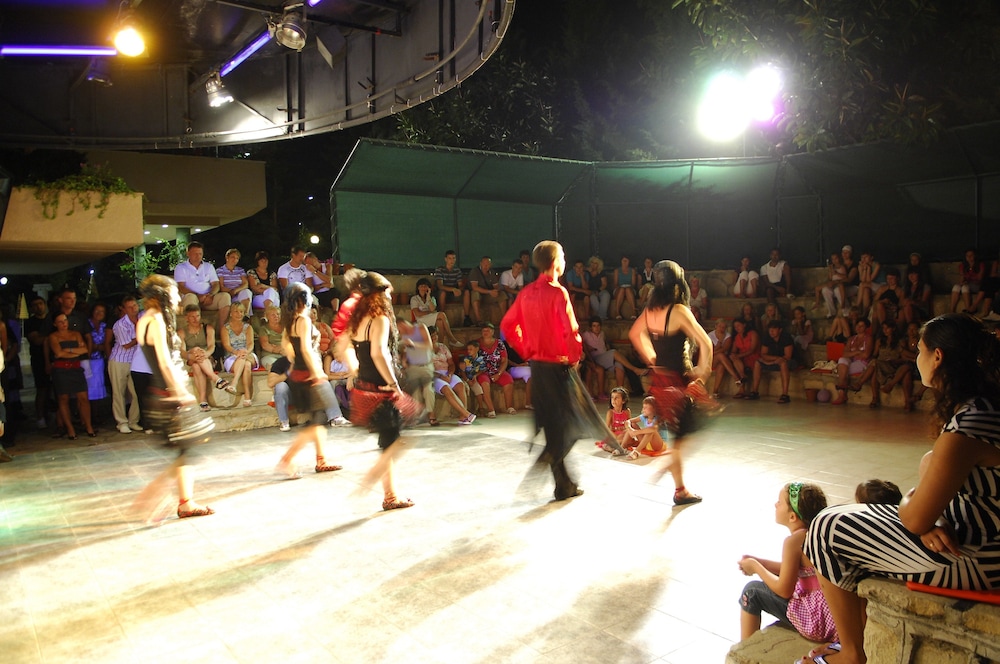 Aska Just In Beach Rezervasyon